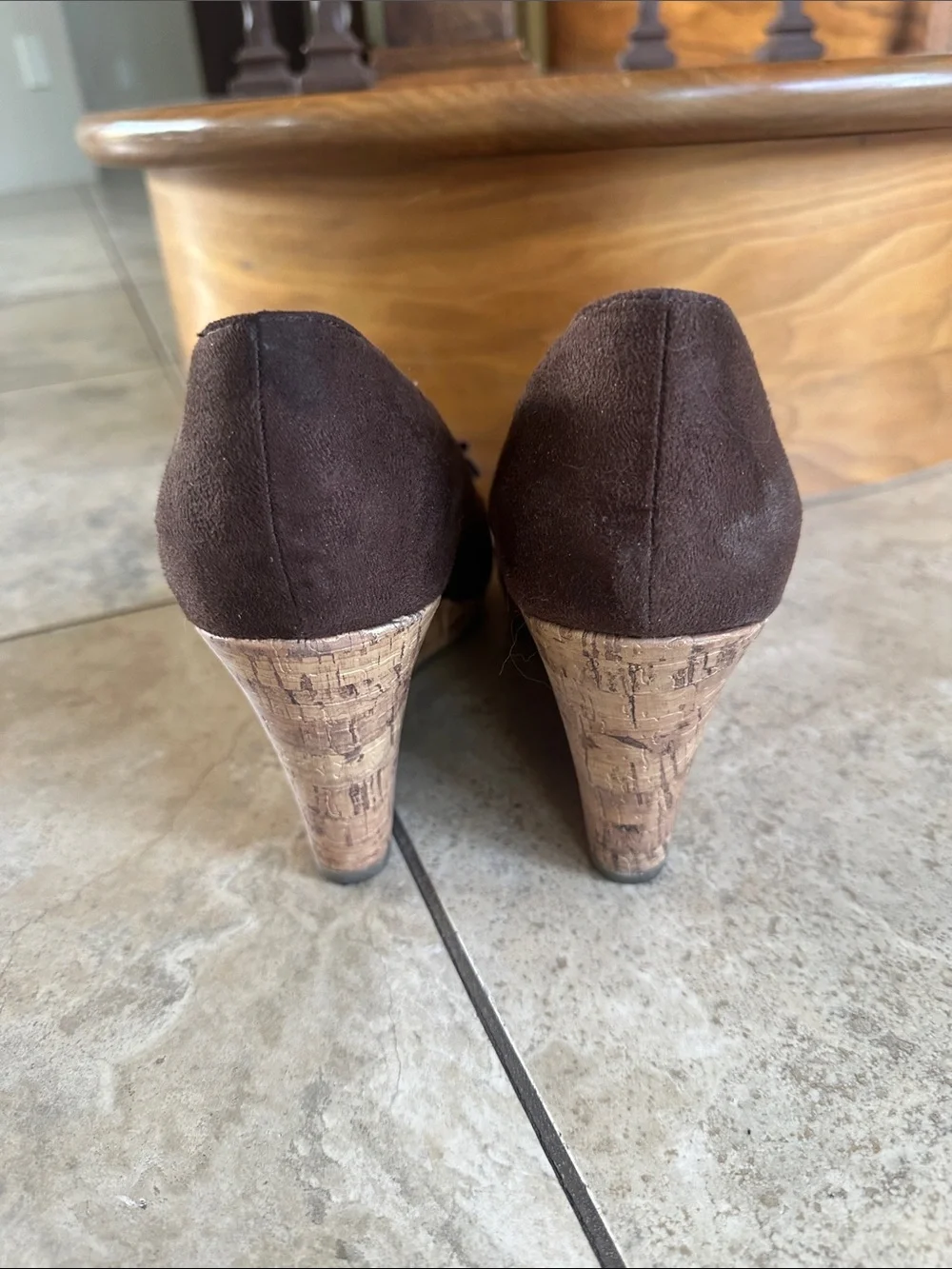 American Eagle Outfitters Brown Peep-Toe Bow wedge sandals